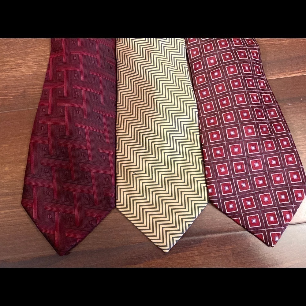BUNDLE of 3 CARLOS DEVENEZIA Silk Handmade Neckties